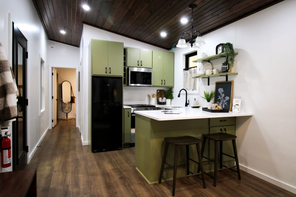 The Dreamer Cabin (3 bed 2 bath) Over 1200 Sq Feet