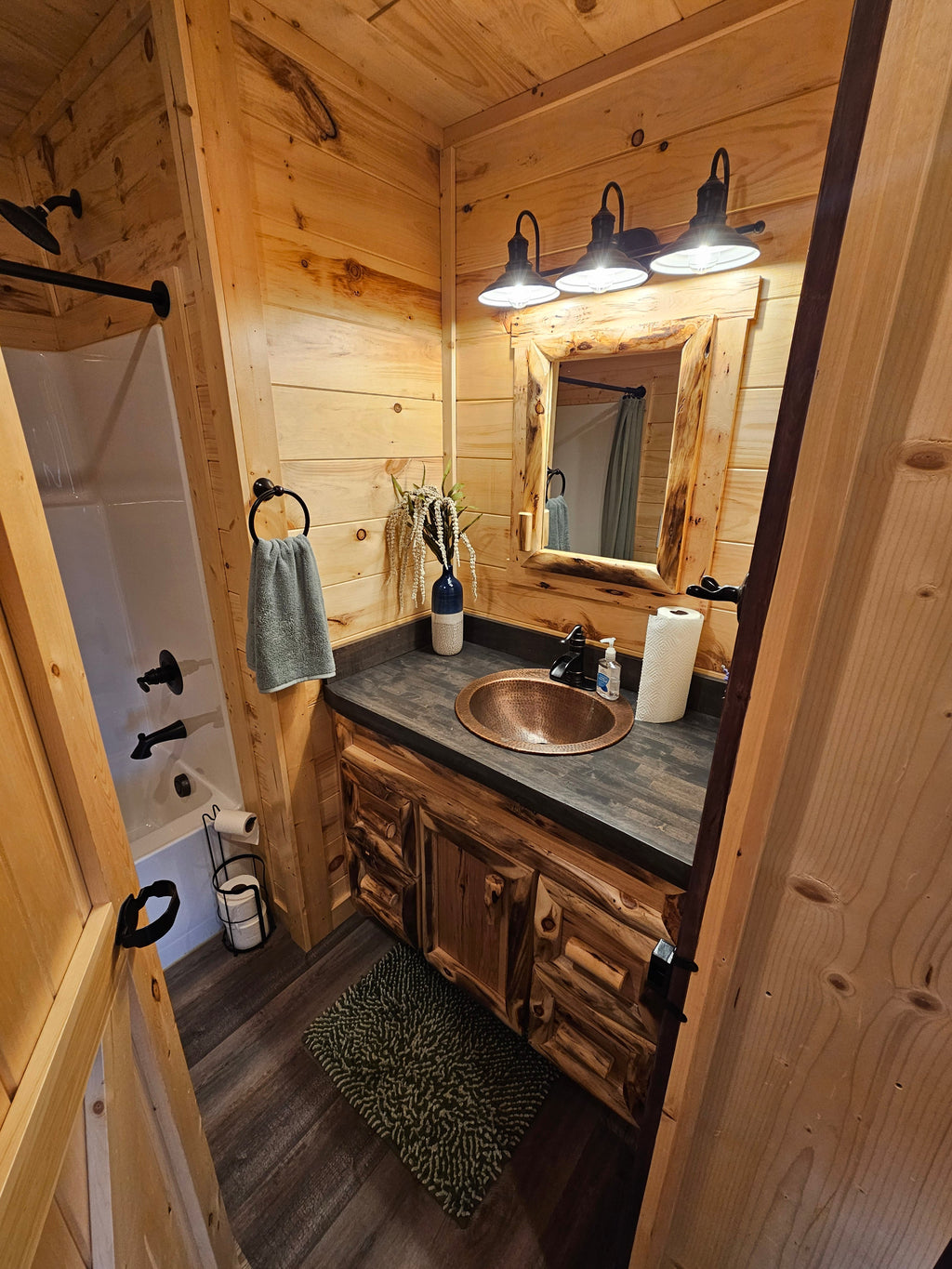 APPALACHIAN CABIN  (Shipping and Set up based on the location of your state)