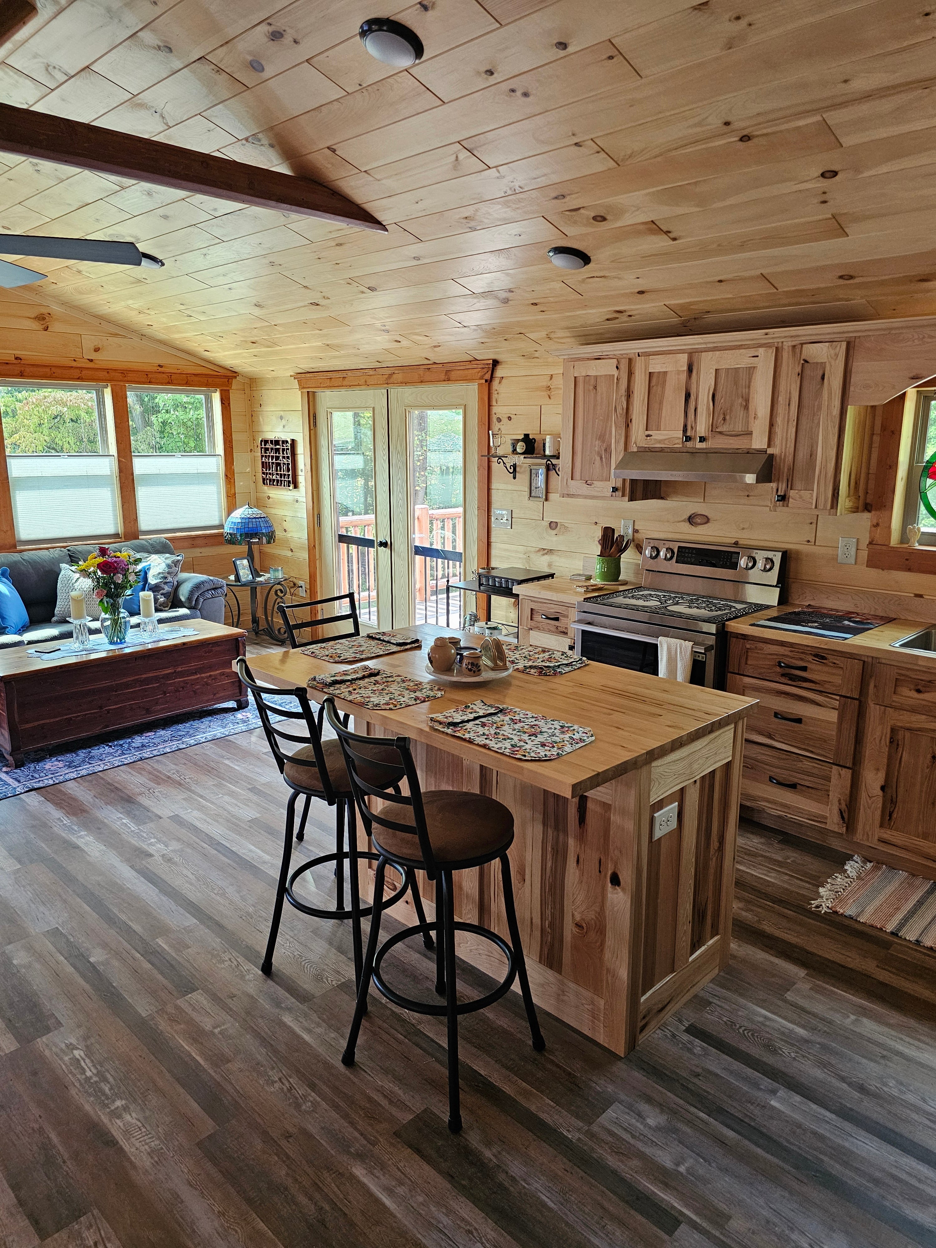The Craftsman Cabin (2 bed 2 bath, 2 bed 1 bath or 1 bed 1 bath options)