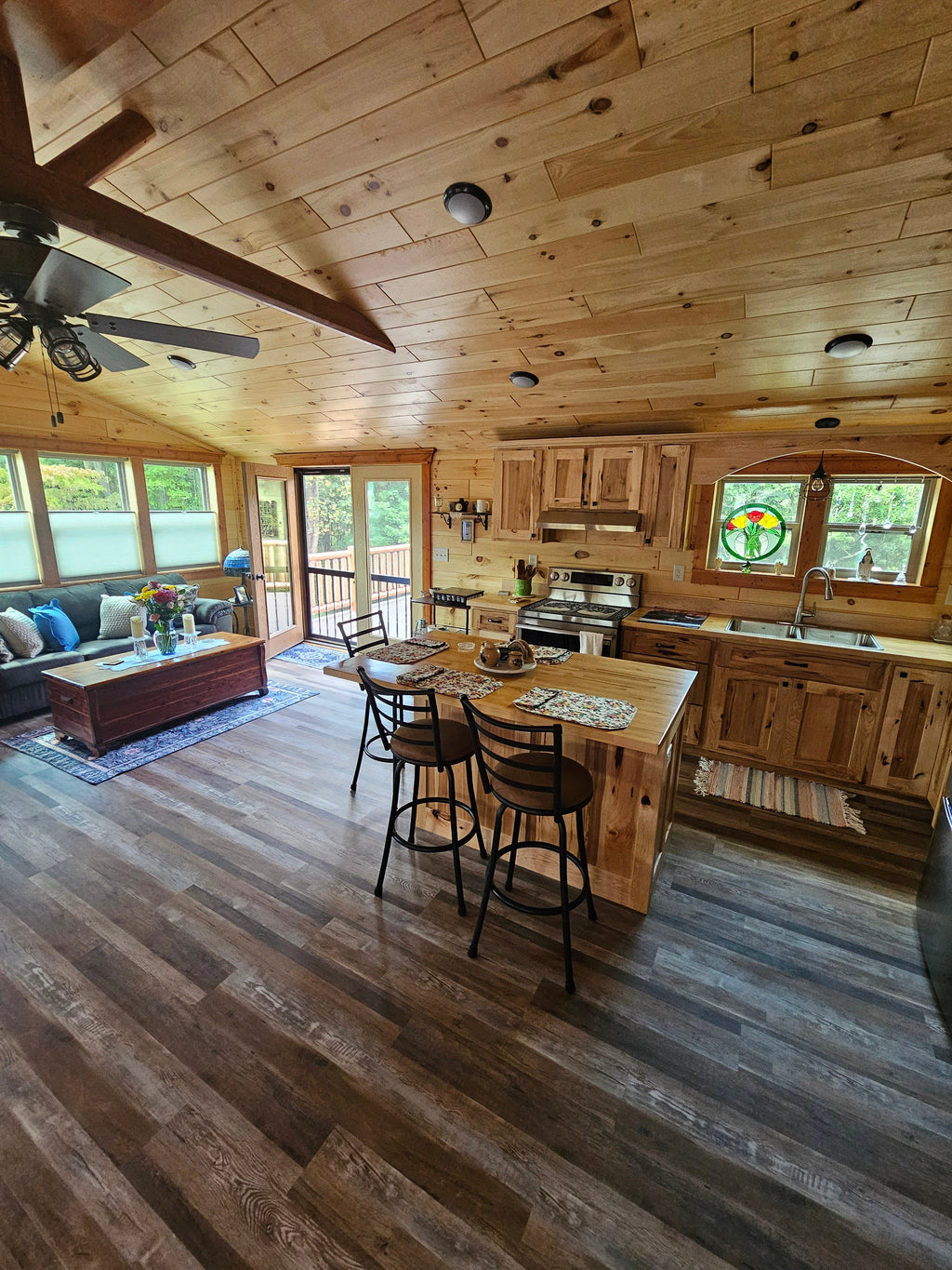 The Craftsman Cabin (2 bed 2 bath, 2 bed 1 bath or 1 bed 1 bath options)