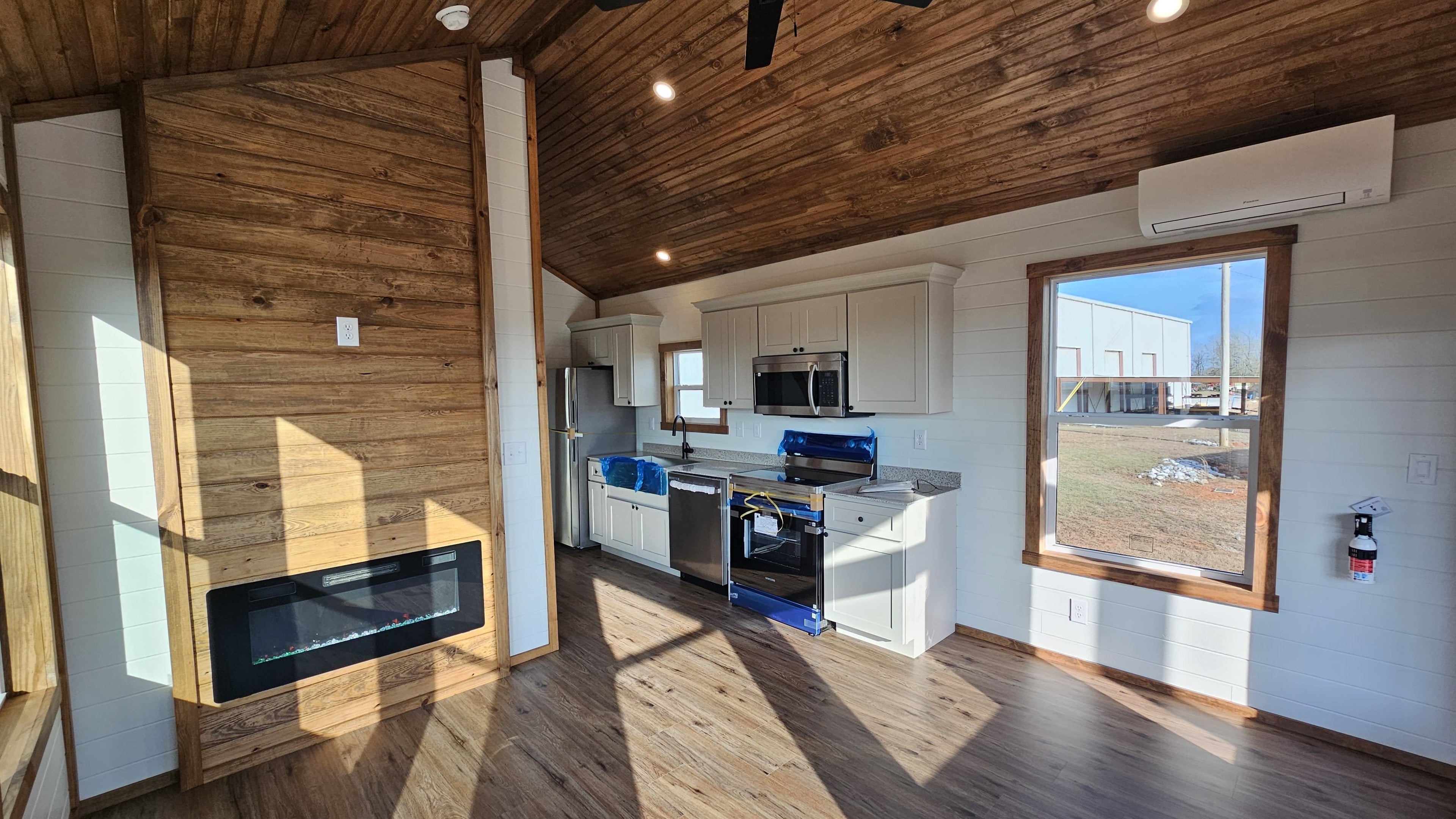The Marlow – Best-Selling Park Model RV Built for Comfort & Function (1 IN STOCK!)