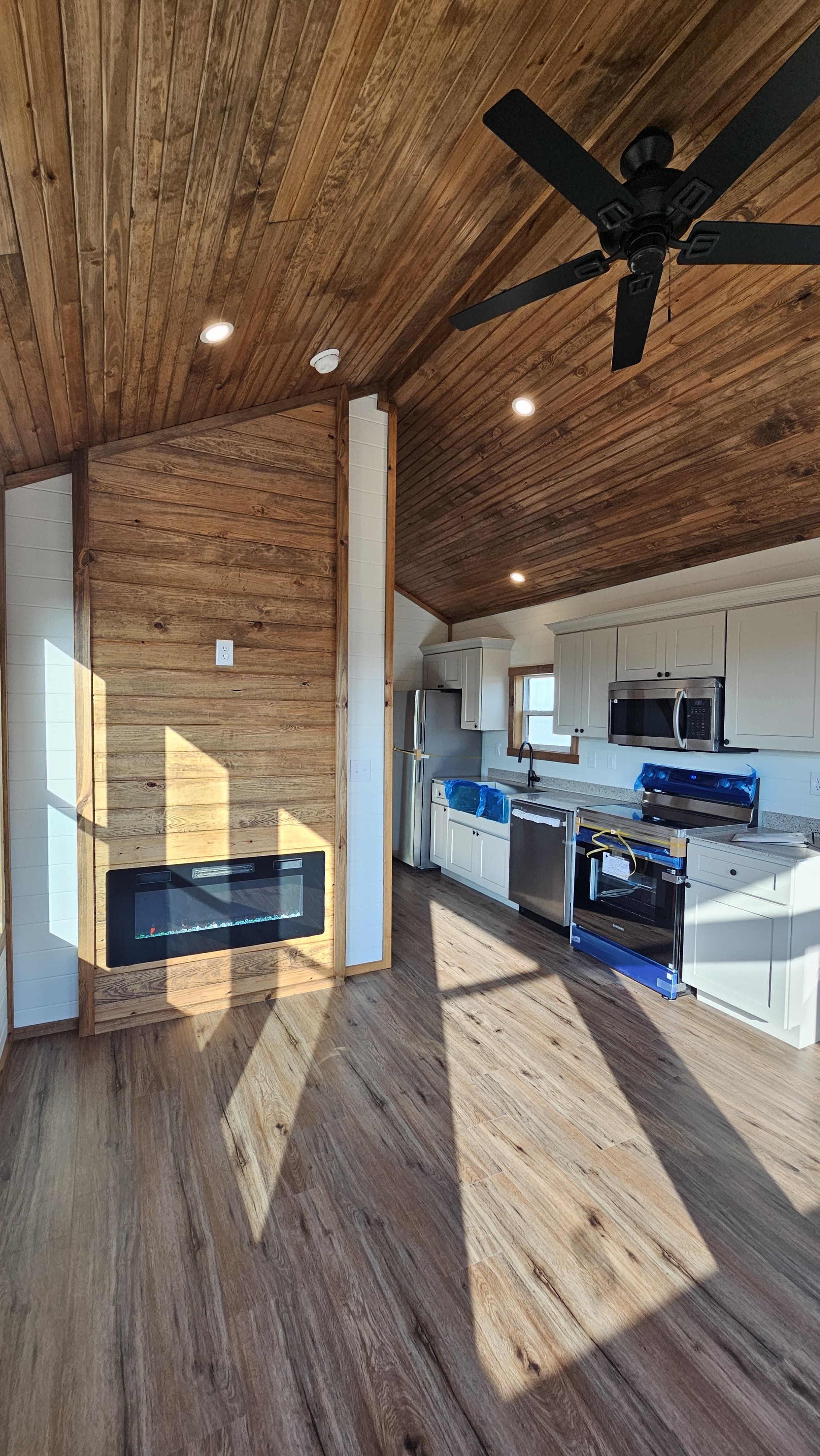 The Marlow – Best-Selling Park Model RV Built for Comfort & Function (1 IN STOCK!)