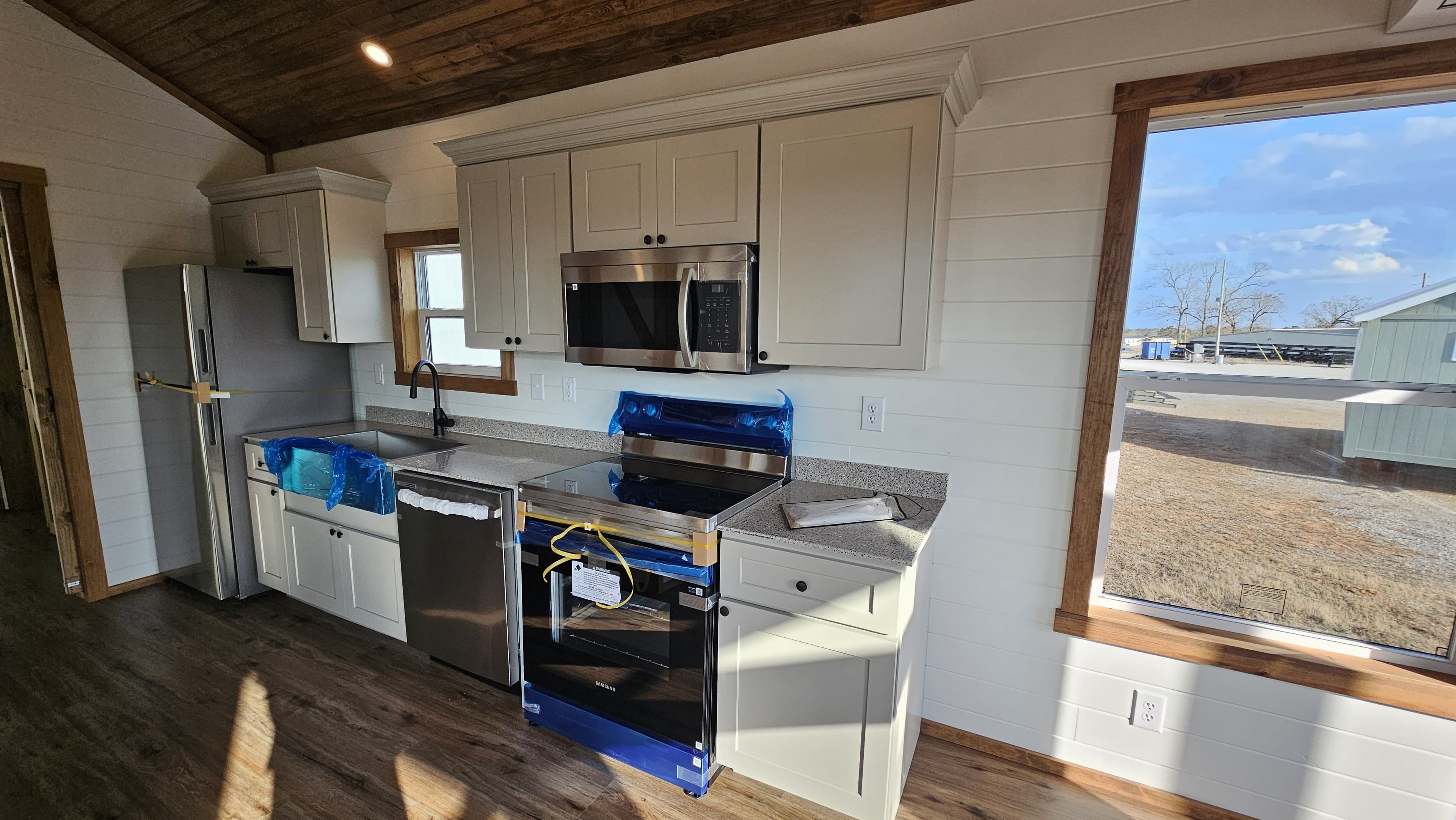 The Marlow – Best-Selling Park Model RV Built for Comfort & Function (1 IN STOCK!)