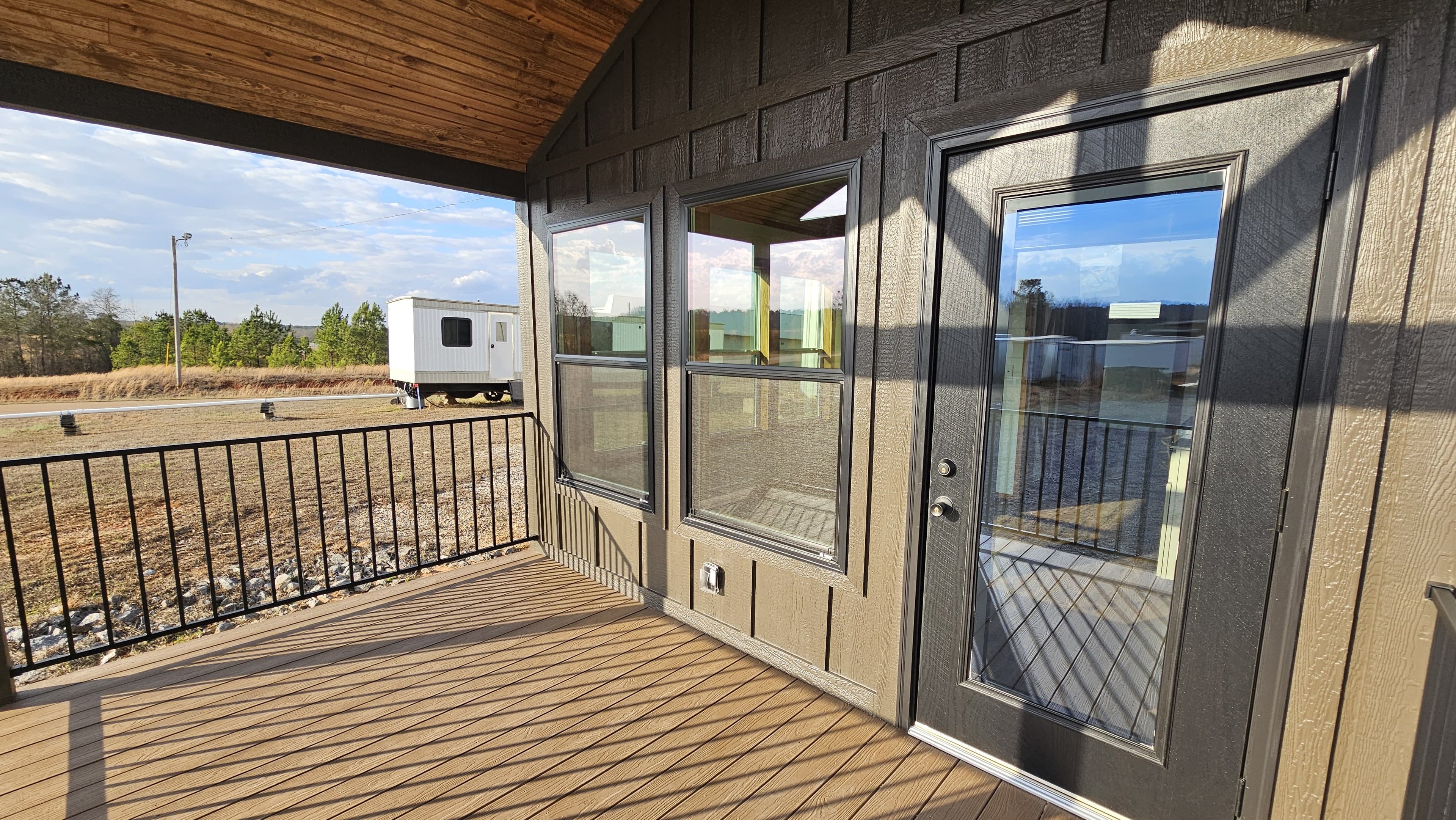 The Marlow – Best-Selling Park Model RV Built for Comfort & Function (1 IN STOCK!)
