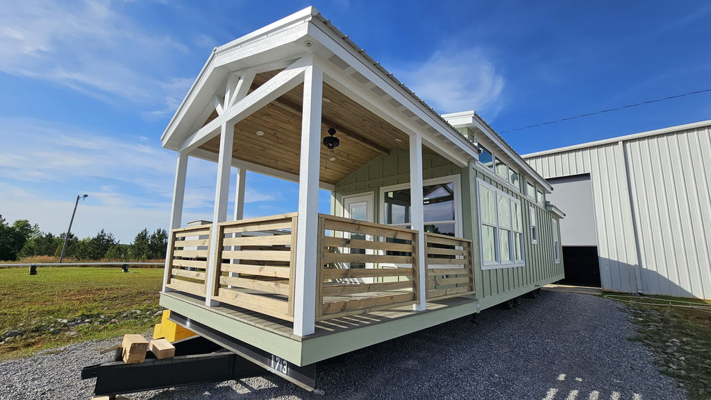The Drift Evergreen – Modern Park Model with Loft & Bunk Room (1 IN STOCK!)