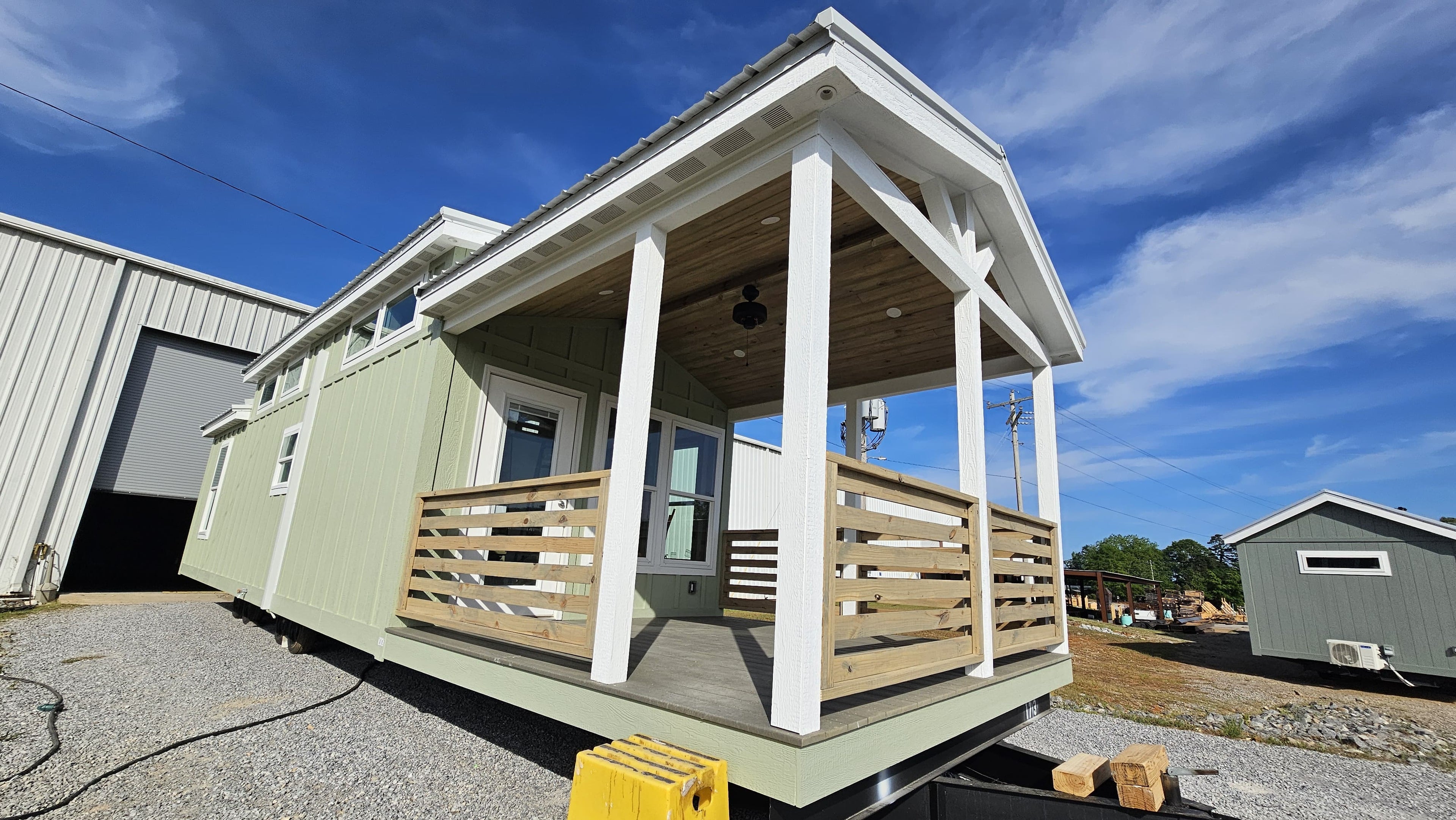 The Drift Evergreen – Modern Park Model with Loft & Bunk Room (1 IN STOCK!)