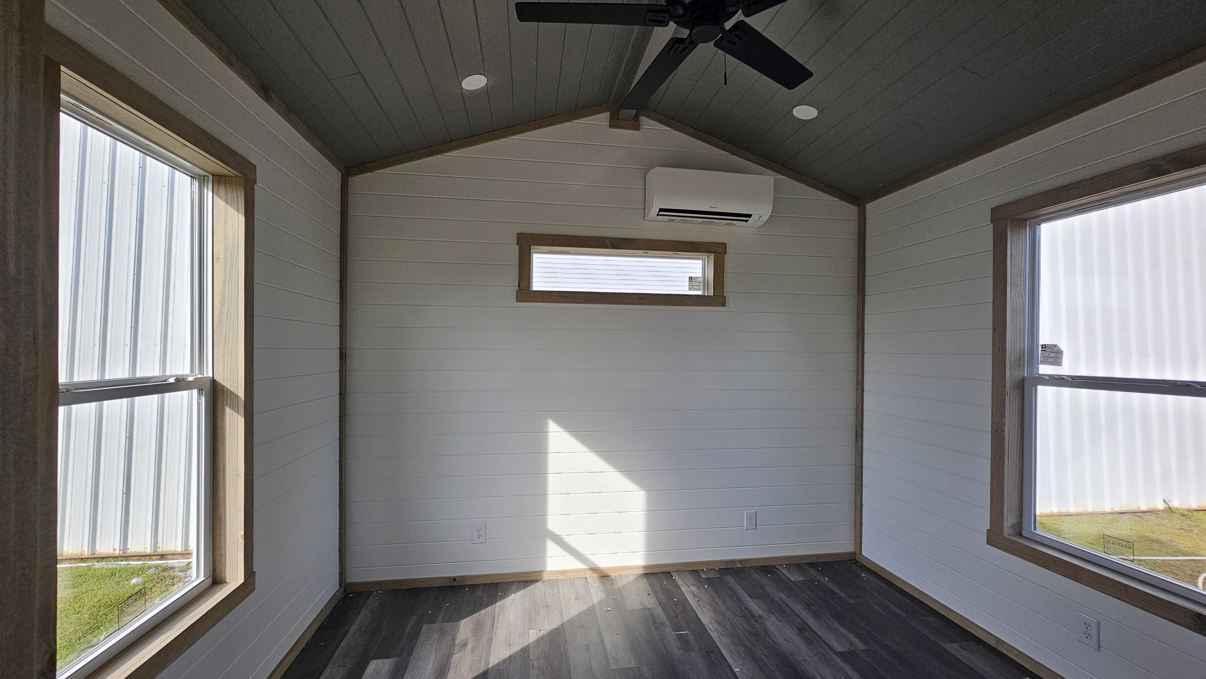 The Drift Evergreen – Modern Park Model with Loft & Bunk Room (1 IN STOCK!)