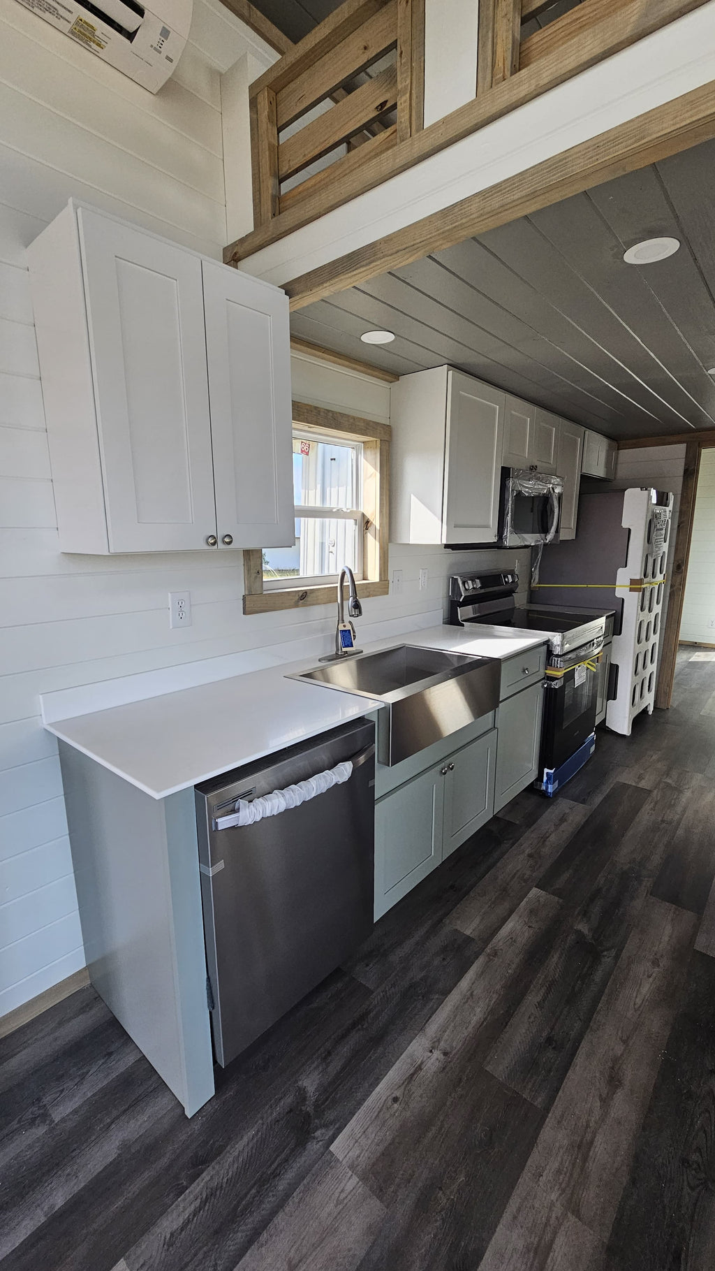 The Drift Evergreen – Modern Park Model with Loft & Bunk Room (1 IN STOCK!)