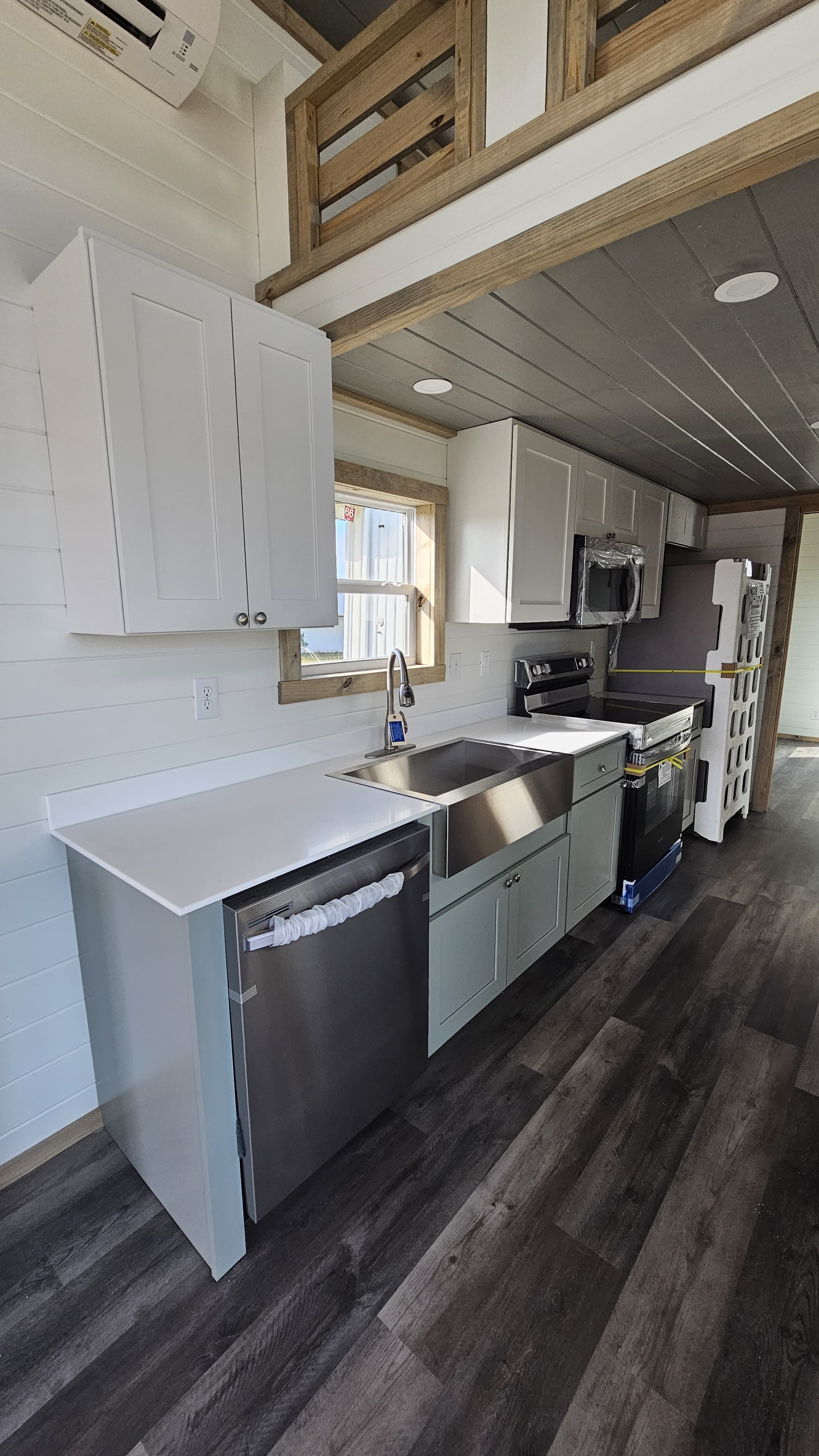 The Drift Evergreen – Modern Park Model with Loft & Bunk Room (1 IN STOCK!)