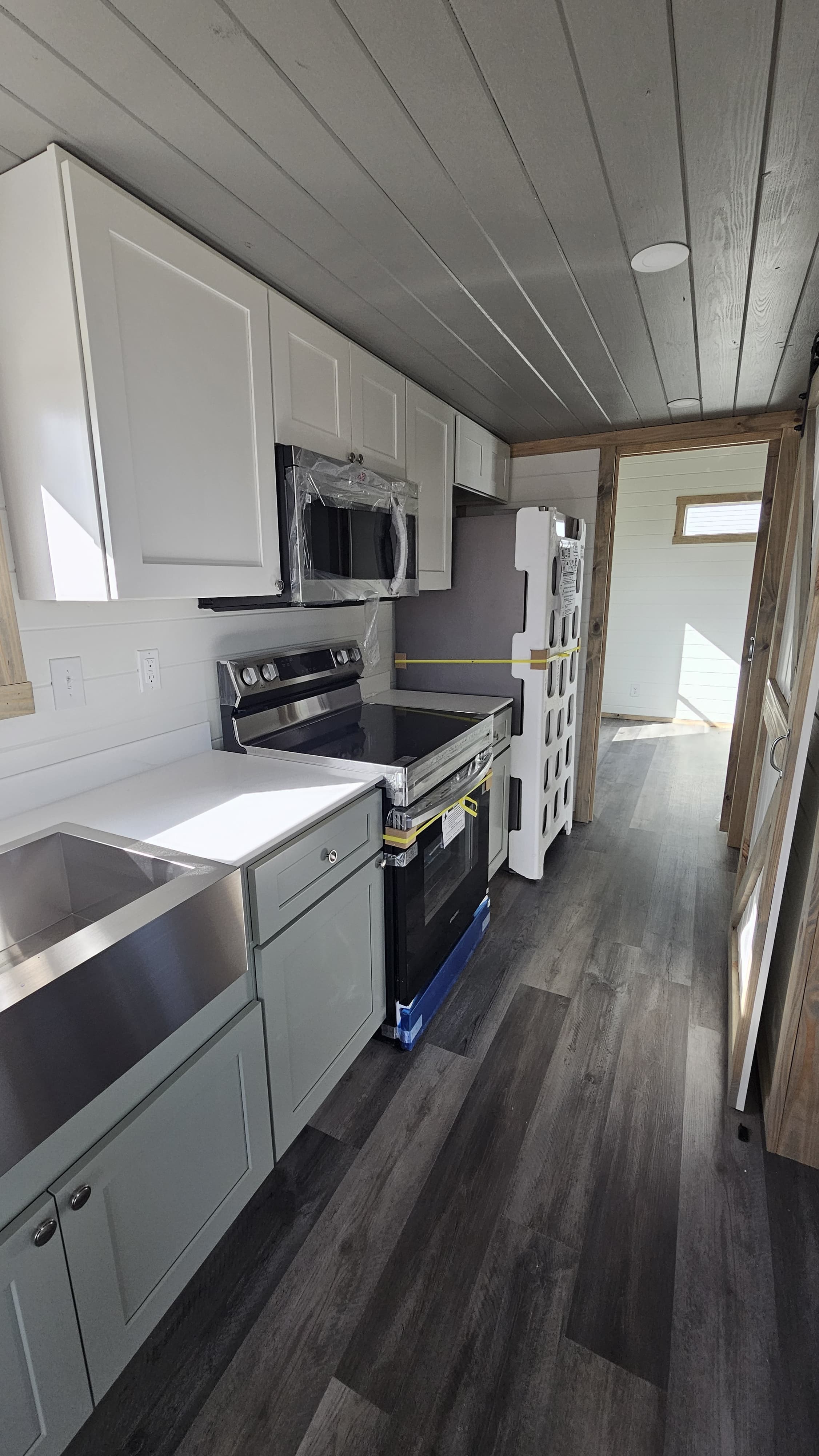 The Drift Evergreen – Modern Park Model with Loft & Bunk Room (1 IN STOCK!)