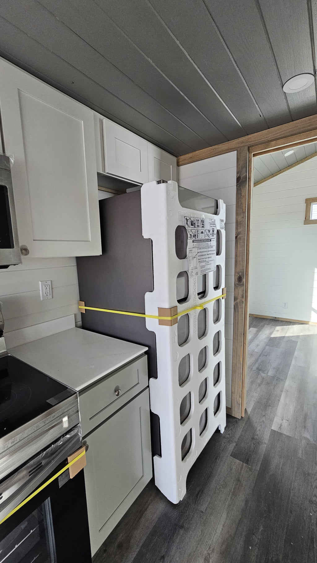 The Drift Evergreen – Modern Park Model with Loft & Bunk Room (1 IN STOCK!)