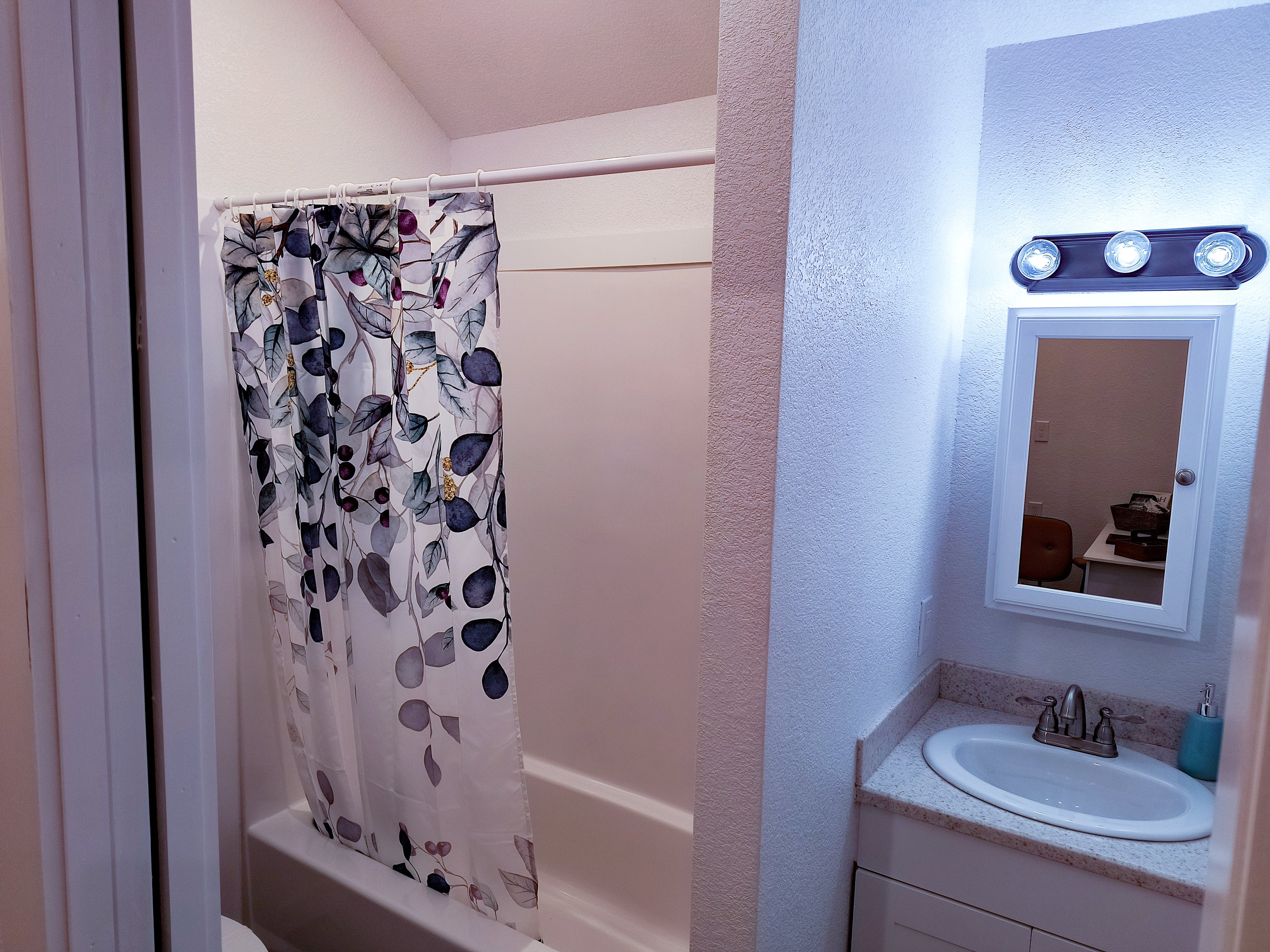 Modern RV Park Model Cottage (RVIA certified) (WASHINGTON PRICING)