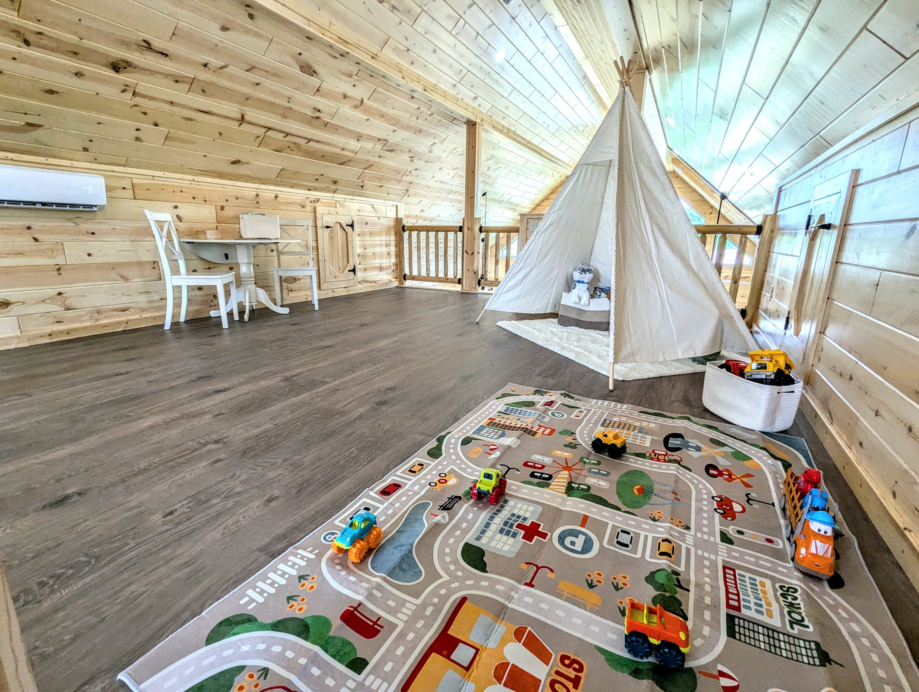 The Gatlinburg Lodge Cabin