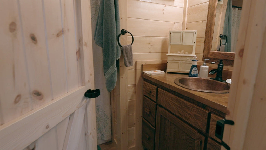 APPALACHIAN CABIN  (Shipping and Set up based on the location of your state)