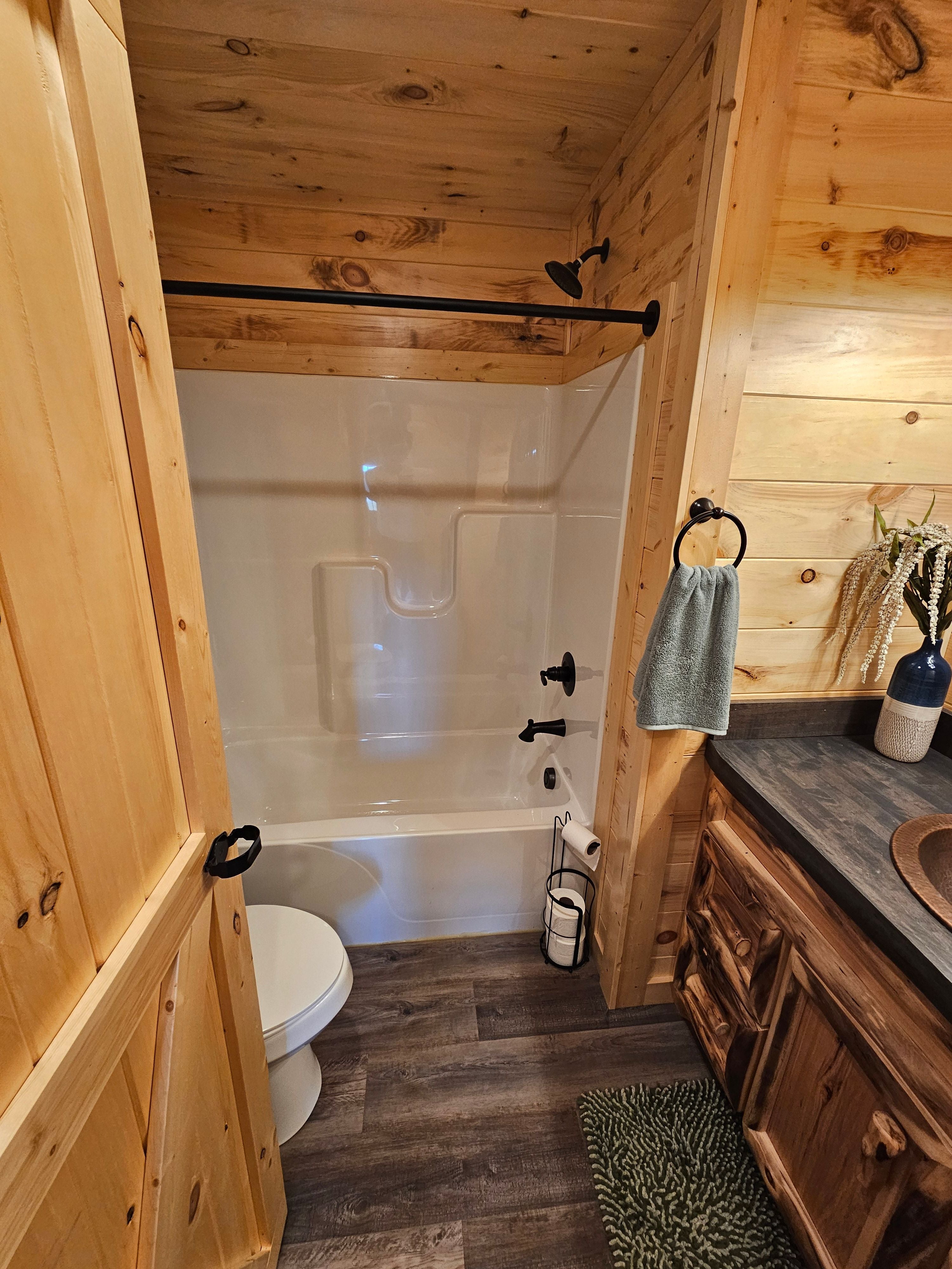 APPALACHIAN CABIN  (Shipping and Set up based on the location of your state)