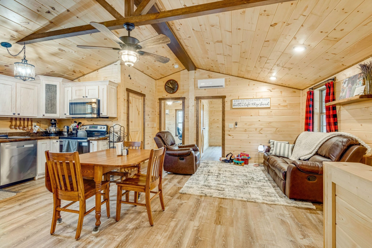 The Country Rancher Cabin ( 1,2 and 3 bedroom options )
