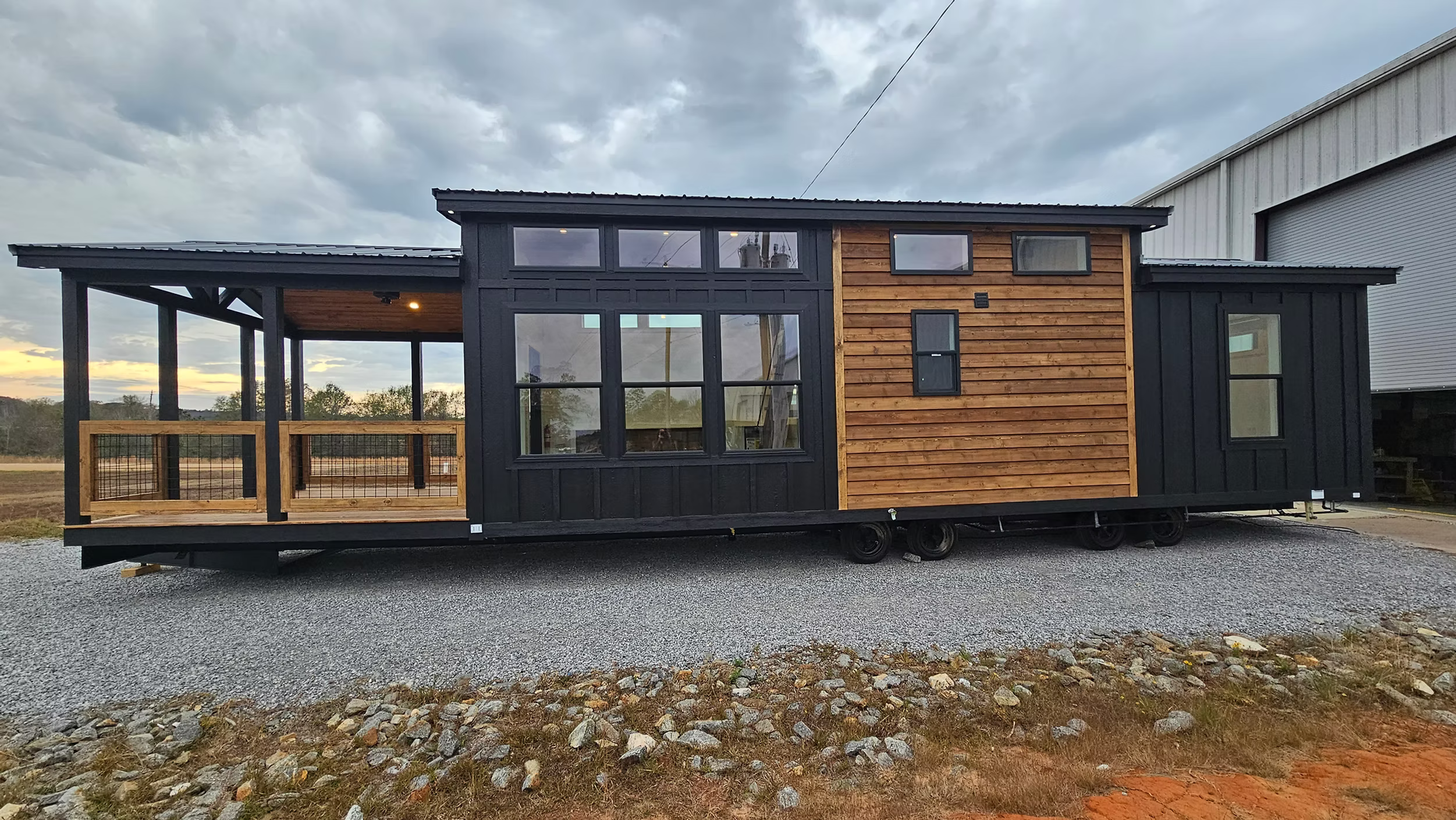 The Driftwood Loft – Modern Park Model with Loft & Bunk Room