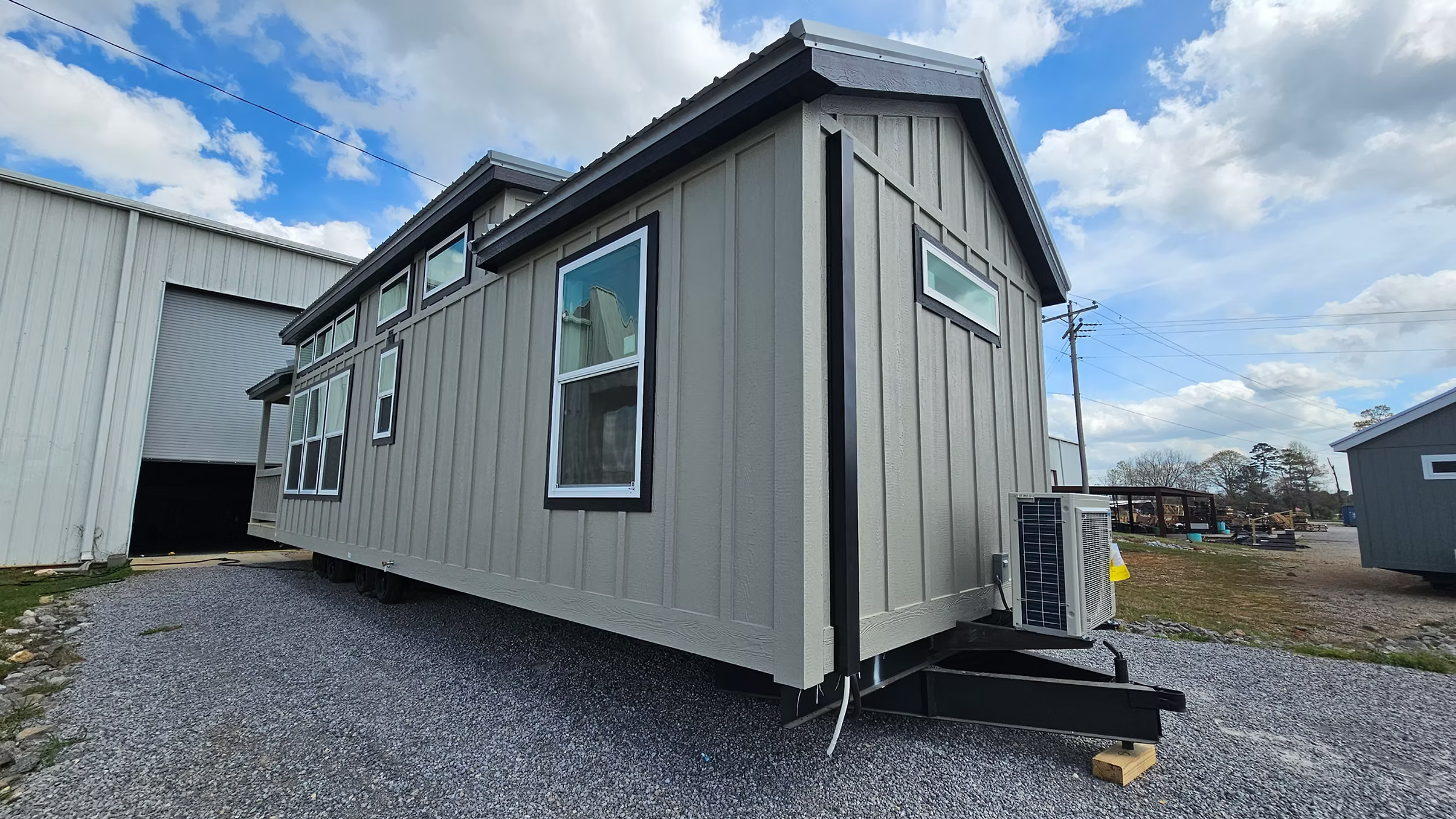 The Drift Haven – Modern Park Model with Loft & Bunk Room