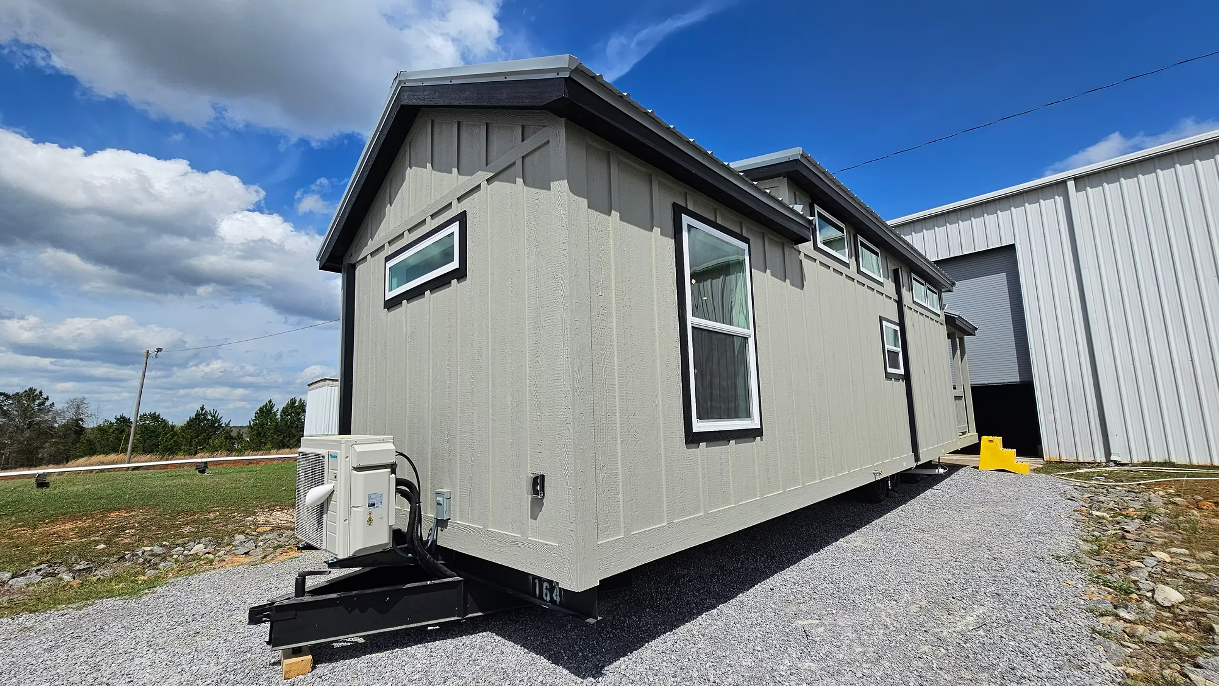 The Drift Haven – Modern Park Model with Loft & Bunk Room