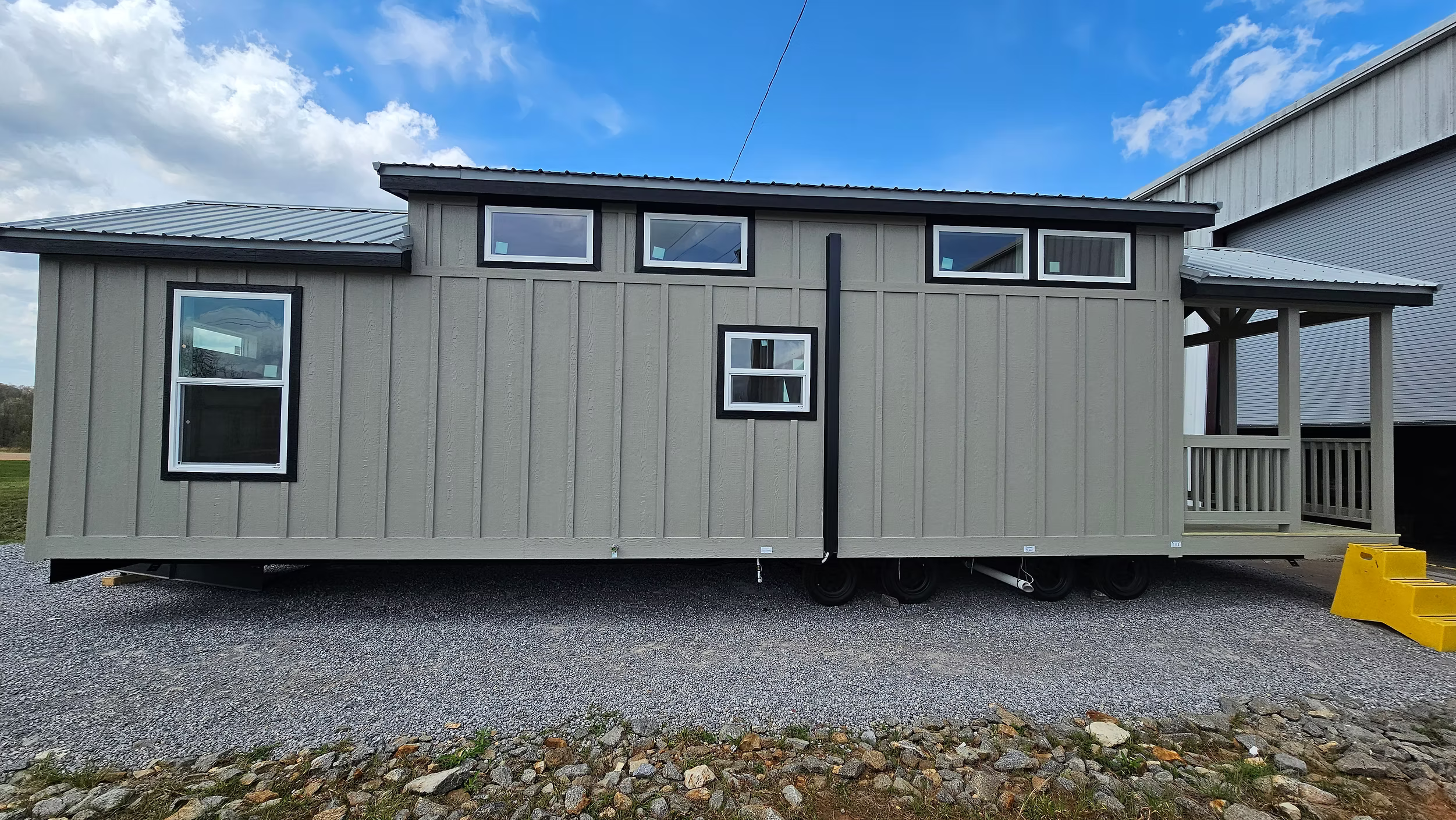The Drift Haven – Modern Park Model with Loft & Bunk Room