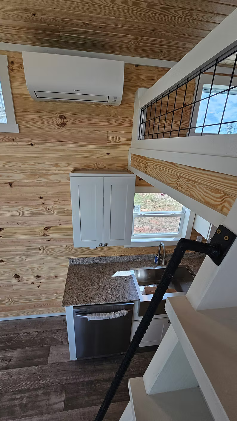 The Drift Haven – Modern Park Model with Loft & Bunk Room