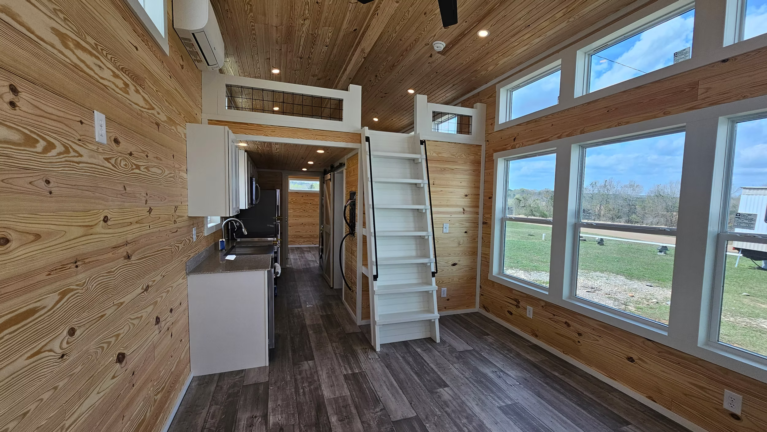 The Drift Haven – Modern Park Model with Loft & Bunk Room