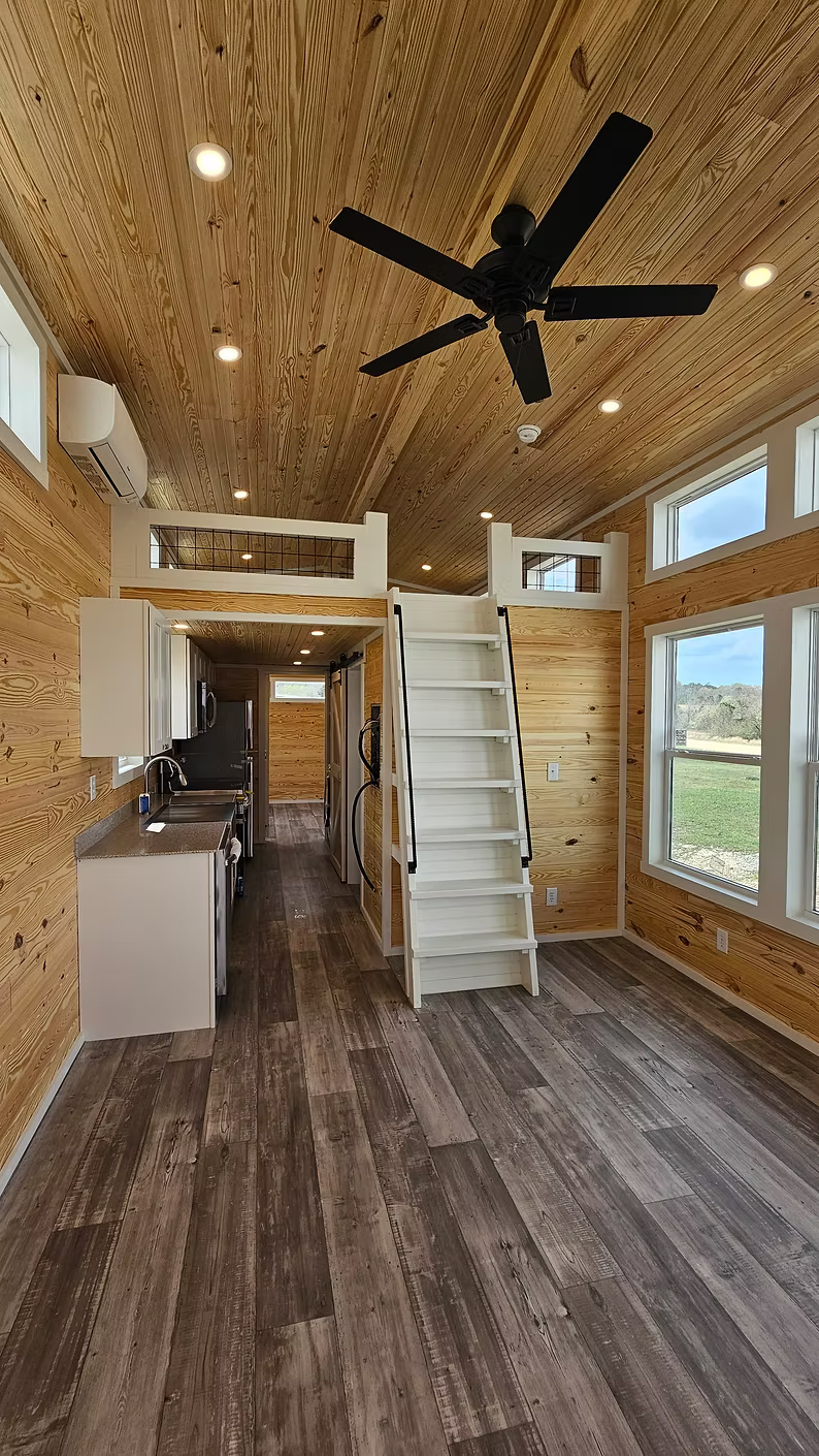 The Drift Haven – Modern Park Model with Loft & Bunk Room