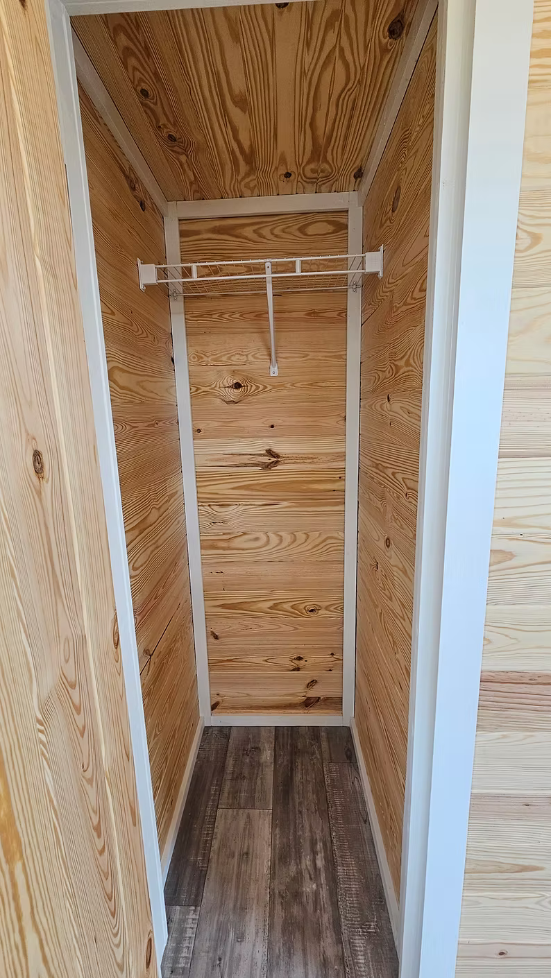 The Drift Haven – Modern Park Model with Loft & Bunk Room