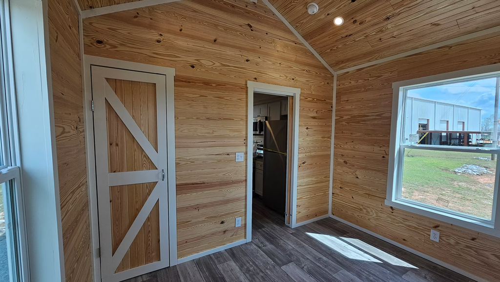 The Drift Haven – Modern Park Model with Loft & Bunk Room