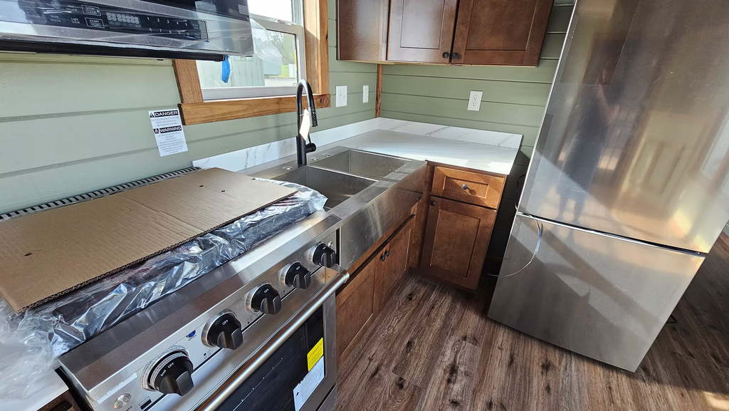The Lakehaven – Lakeside Park Model RV with Loft