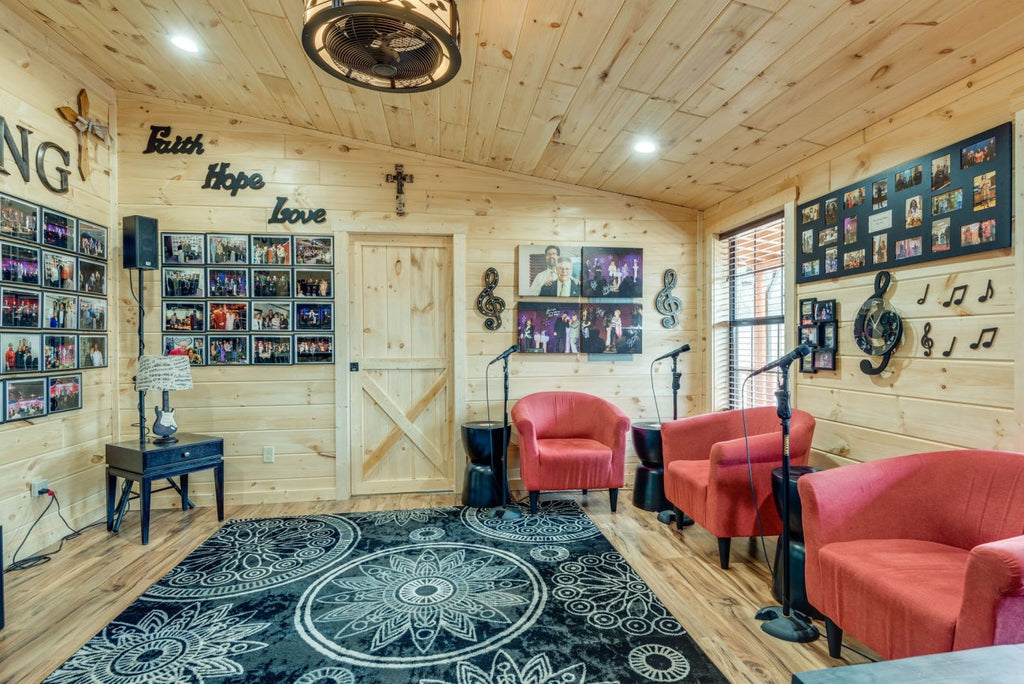 The Country Rancher Cabin ( 1,2 and 3 bedroom options )